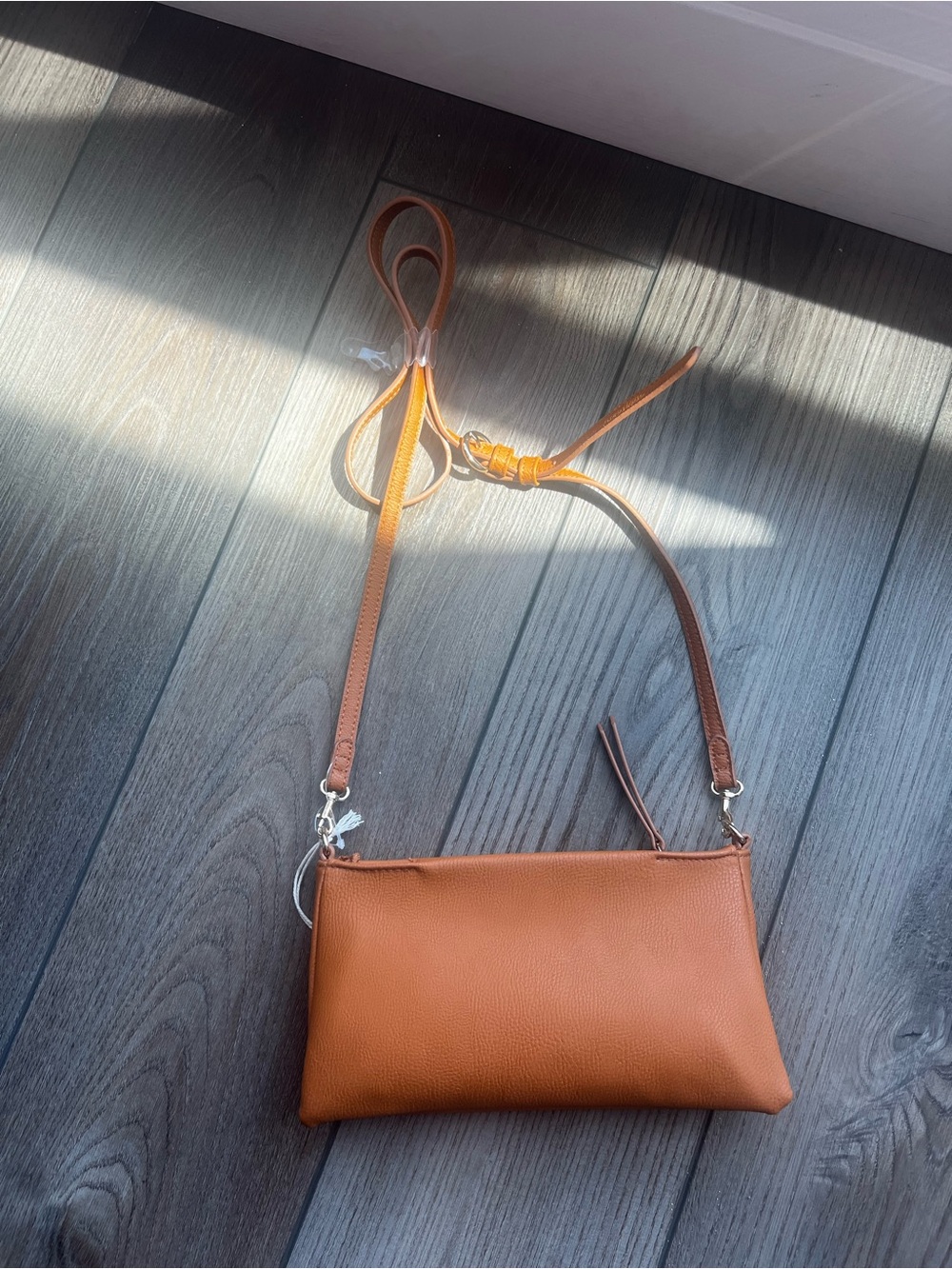 Convertible Brown Crossbody Bag – Sleek Everyday Carry